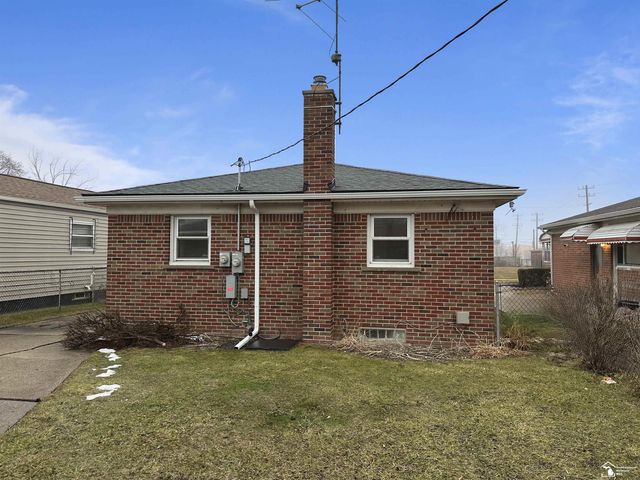 6721 Buhr Street, Hamtramck, MI 48212