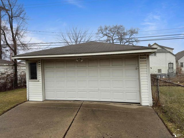 6721 Buhr Street, Hamtramck, MI 48212