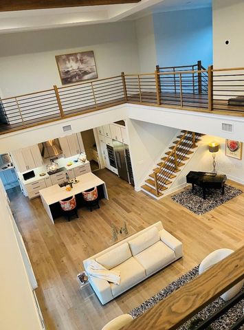 790 CORDOVA BOULEVARD NE, St Petersburg, FL 33704