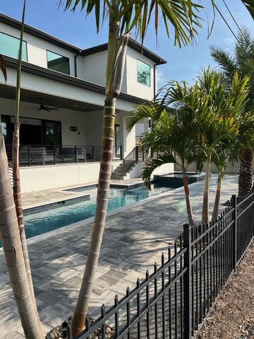 790 CORDOVA BOULEVARD NE, St Petersburg, FL 33704