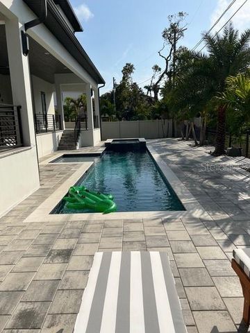 790 CORDOVA BOULEVARD NE, St Petersburg, FL 33704