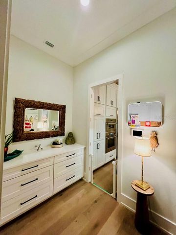 790 CORDOVA BOULEVARD NE, St Petersburg, FL 33704