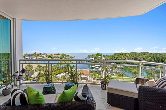 1325 SNELL ISLE BOULEVARD NE 507, St Petersburg, FL 33704