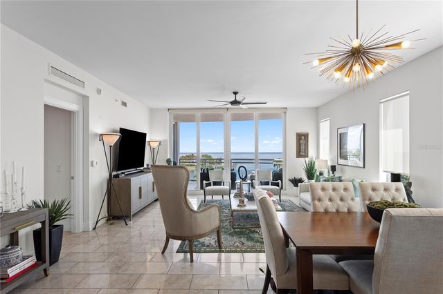 1325 SNELL ISLE BOULEVARD NE 507, St Petersburg, FL 33704