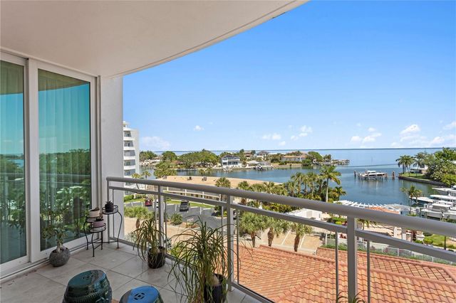 1325 SNELL ISLE BOULEVARD NE 507, St Petersburg, FL 33704