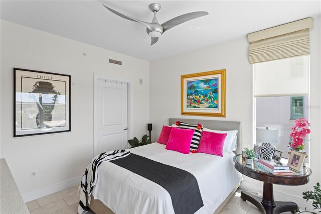 1325 SNELL ISLE BOULEVARD NE 507, St Petersburg, FL 33704