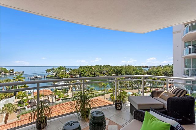 1325 SNELL ISLE BOULEVARD NE 507, St Petersburg, FL 33704