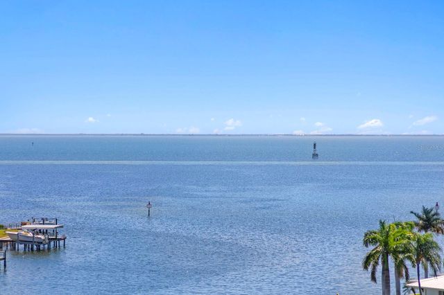 1325 SNELL ISLE BOULEVARD NE 507, St Petersburg, FL 33704