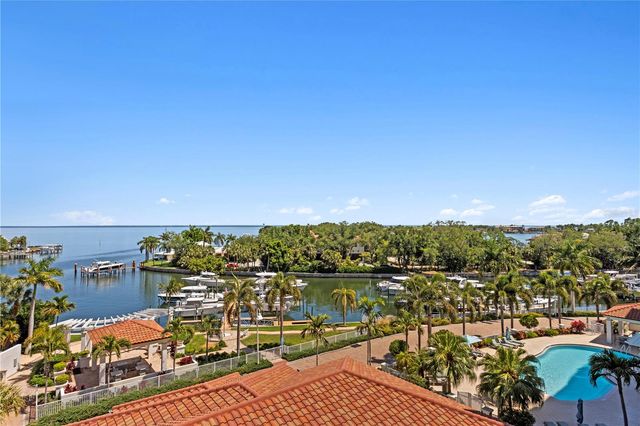 1325 SNELL ISLE BOULEVARD NE 507, St Petersburg, FL 33704
