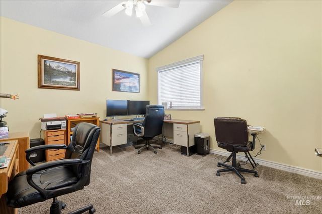 2676 S Velvet Falls Way, Meridian, ID 83642