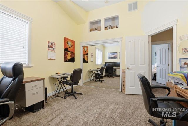 2676 S Velvet Falls Way, Meridian, ID 83642