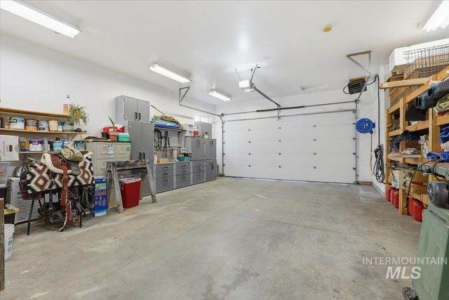 2676 S Velvet Falls Way, Meridian, ID 83642