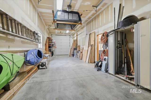 2676 S Velvet Falls Way, Meridian, ID 83642