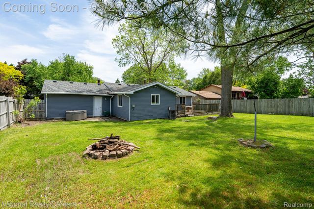 2243 Phillips Road, Auburn Hills, MI 48326