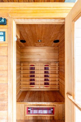 798 SE Thanksgiving Avenue, Port St Lucie, FL 34984