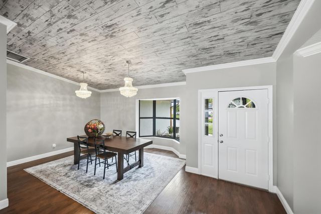 798 SE Thanksgiving Avenue, Port St Lucie, FL 34984