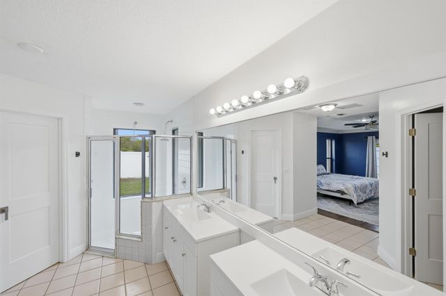 798 SE Thanksgiving Avenue, Port St Lucie, FL 34984