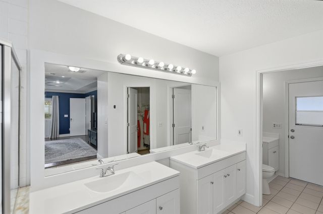 798 SE Thanksgiving Avenue, Port St Lucie, FL 34984