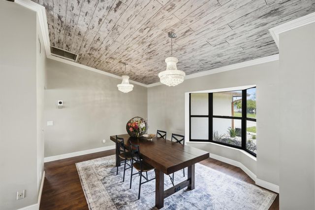 798 SE Thanksgiving Avenue, Port St Lucie, FL 34984