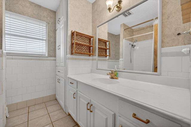 1807 Westcrest Drive, Arlington, TX 76013