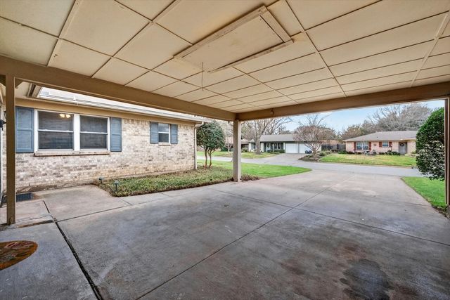 1807 Westcrest Drive, Arlington, TX 76013