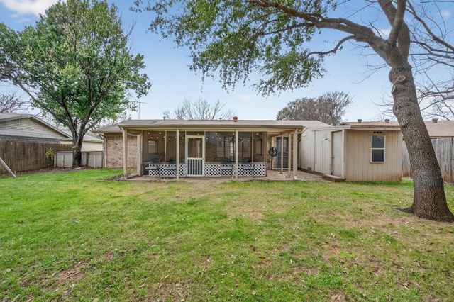 1807 Westcrest Drive, Arlington, TX 76013