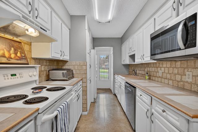 1807 Westcrest Drive, Arlington, TX 76013