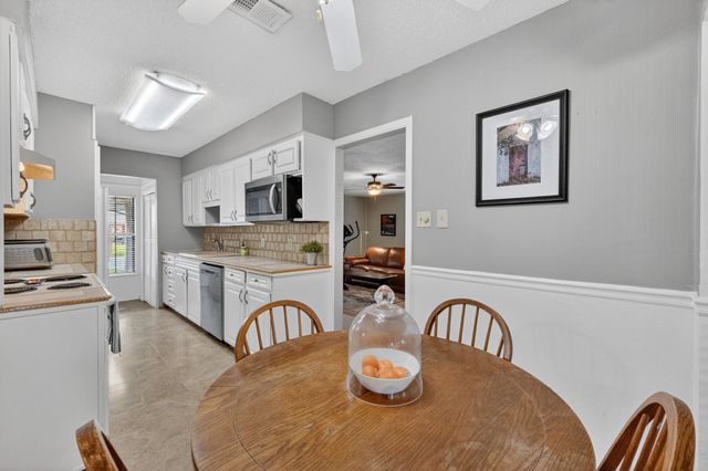 1807 Westcrest Drive, Arlington, TX 76013