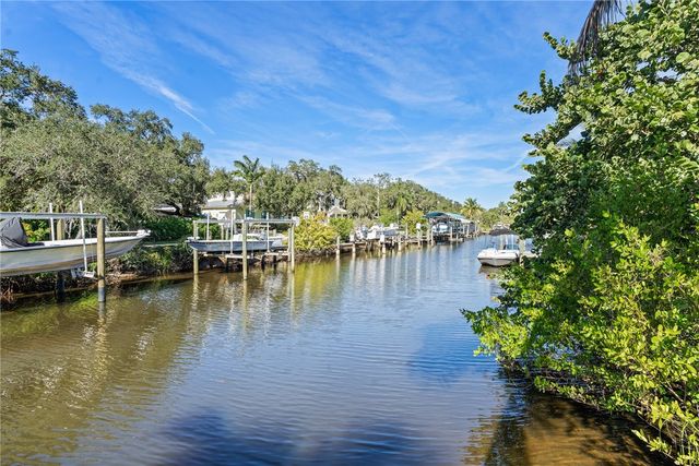 3001 Nassau Drive, Vero Beach, FL 32960