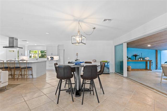 3001 Nassau Drive, Vero Beach, FL 32960