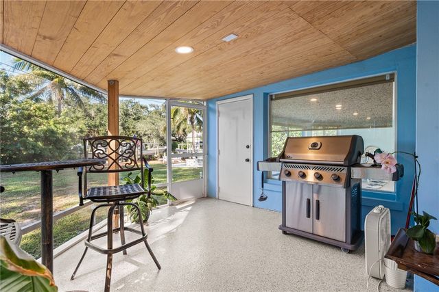 3001 Nassau Drive, Vero Beach, FL 32960