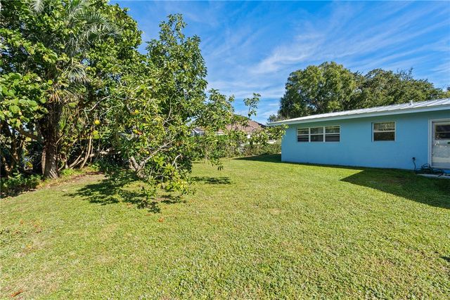 3001 Nassau Drive, Vero Beach, FL 32960