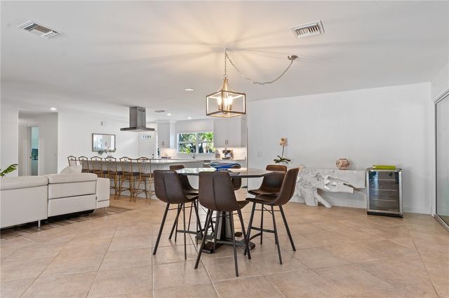 3001 Nassau Drive, Vero Beach, FL 32960