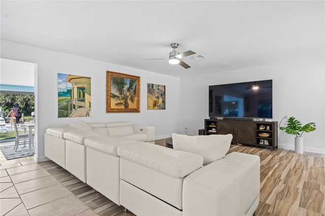 3001 Nassau Drive, Vero Beach, FL 32960