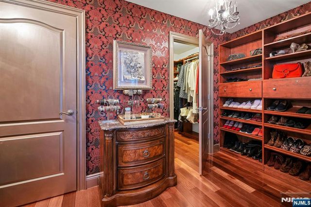 5 Summit Terrace, Kinnelon Borough, NJ 07405