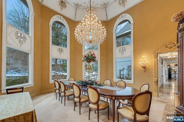 5 Summit Terrace, Kinnelon Borough, NJ 07405