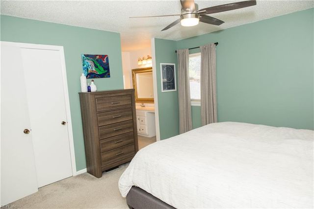 5228 Shore Breeze CT, Virginia Beach, VA 23464