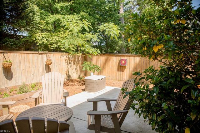 5228 Shore Breeze CT, Virginia Beach, VA 23464