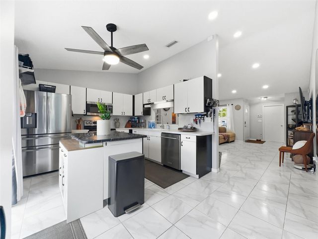 70 SQUIRE COURT, Dunedin, FL 34698