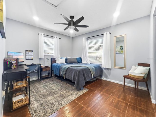 70 SQUIRE COURT, Dunedin, FL 34698