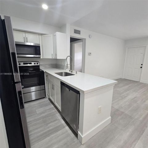 10020 Winding Lake Rd 104, Sunrise, FL 33351