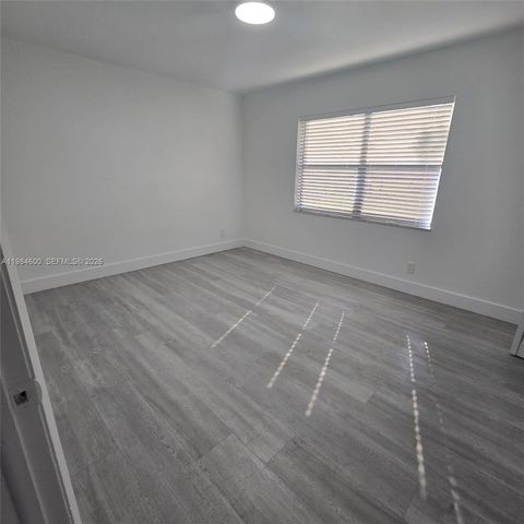 10020 Winding Lake Rd 104, Sunrise, FL 33351