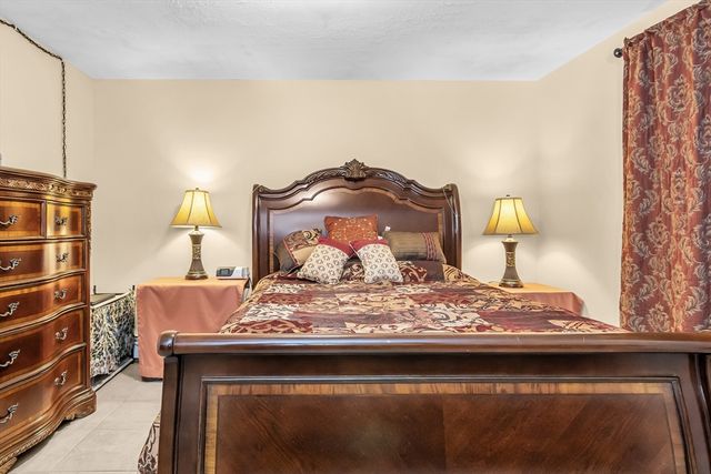 262 E Haverhill St 2, Lawrence, MA 01841
