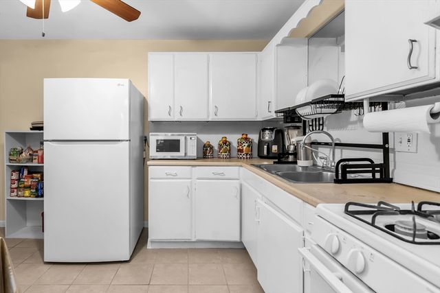 262 E Haverhill St 2, Lawrence, MA 01841