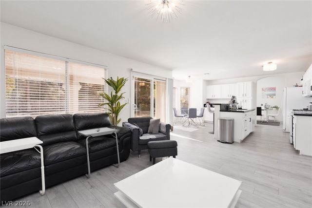 2165 Crestline Falls Place, Las Vegas, NV 89134