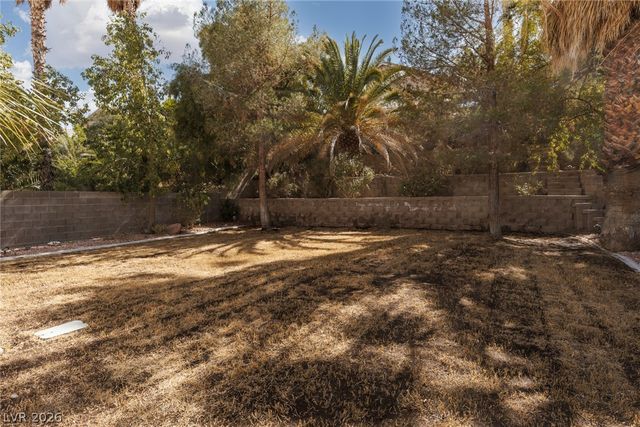 2165 Crestline Falls Place, Las Vegas, NV 89134