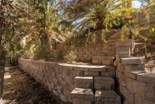 2165 Crestline Falls Place, Las Vegas, NV 89134