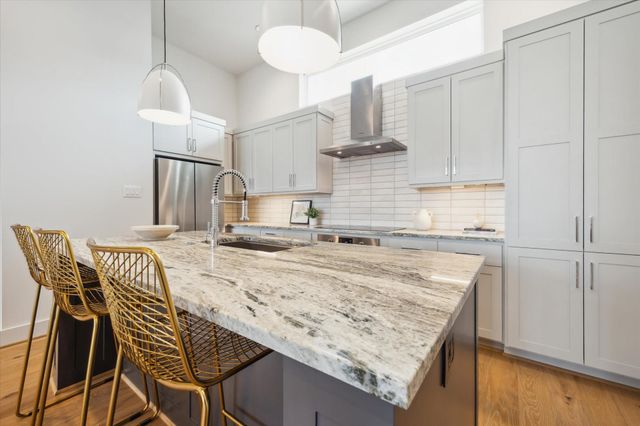 2113 Emancipation Avenue, Houston, TX 77003