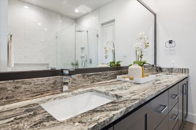 2113 Emancipation Avenue, Houston, TX 77003