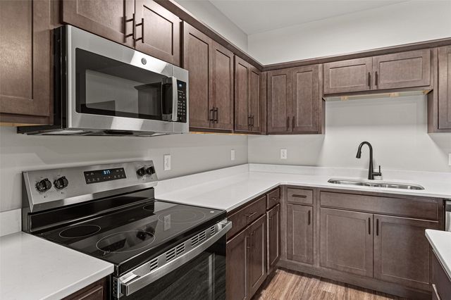 2877 Spring Rose Circle 105, Coralville, IA 52241